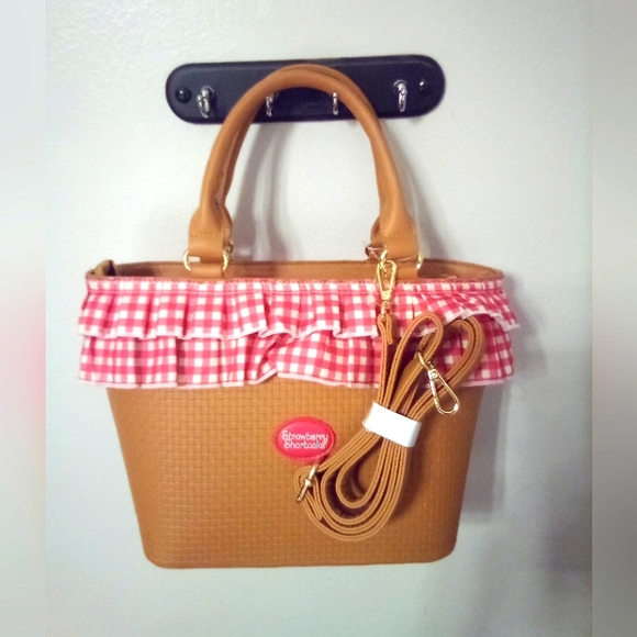 S. Shortcake Picnic Basket Tote (New w/Tags) - Picture 3 of 7